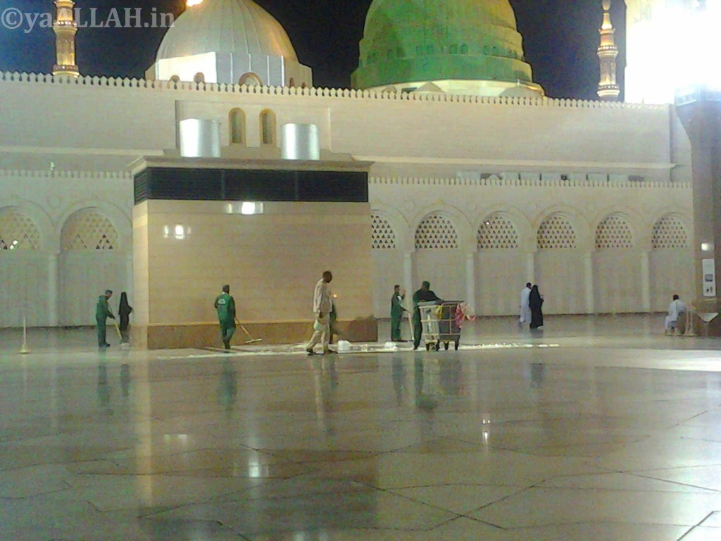 Masjid Nabawi Wallpaper At Night_yaALLAH.in_30